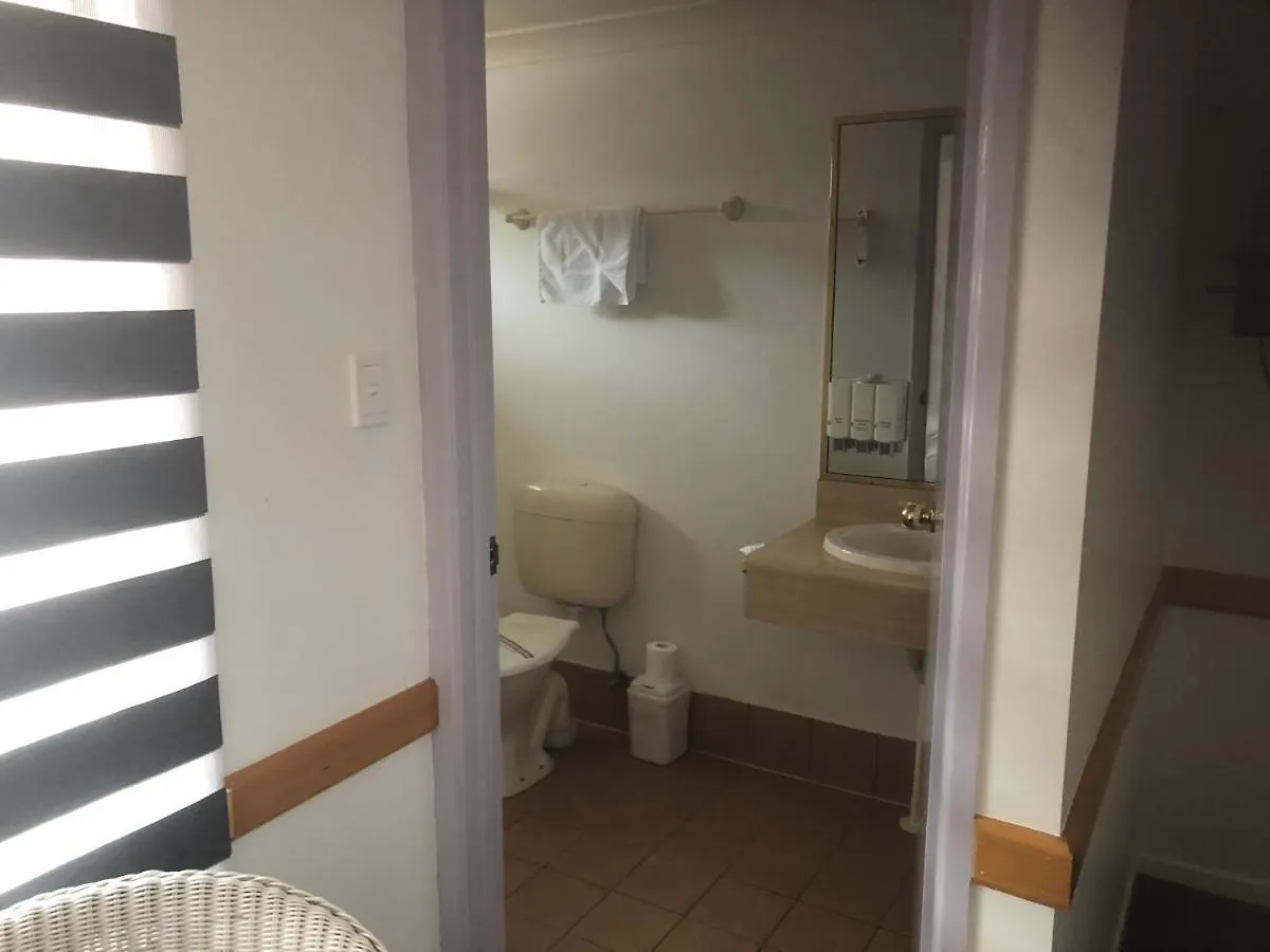 Warwick Vines Motel